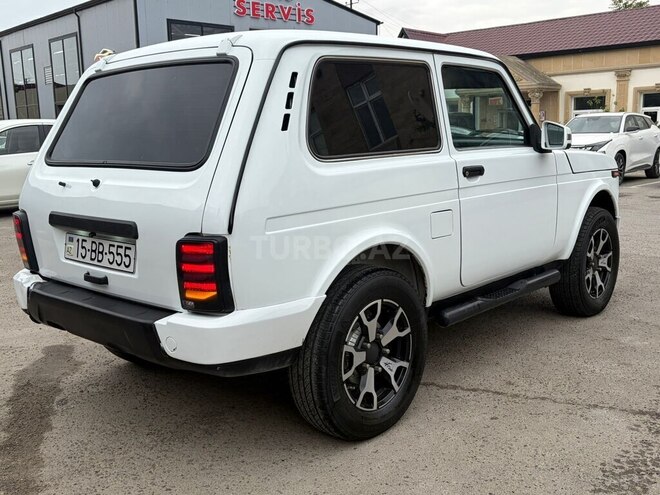 LADA (VAZ) Niva-12