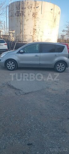 Nissan Note-7