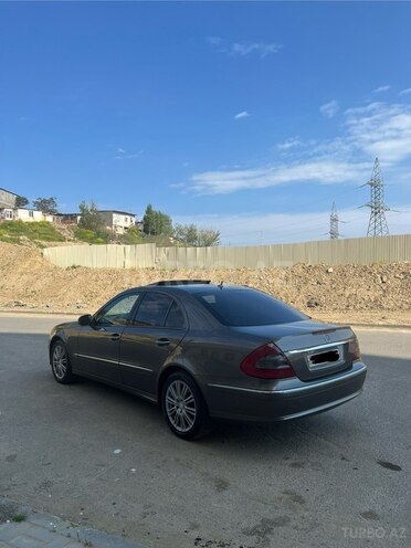 Mercedes E 220-7
