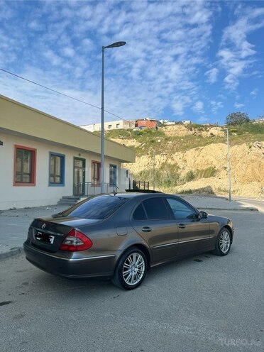 Mercedes E 220-8