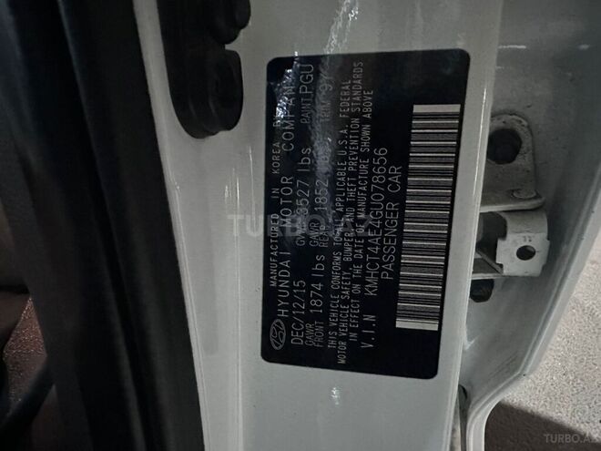 Hyundai Accent-10