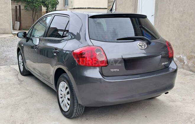 Toyota Auris-6