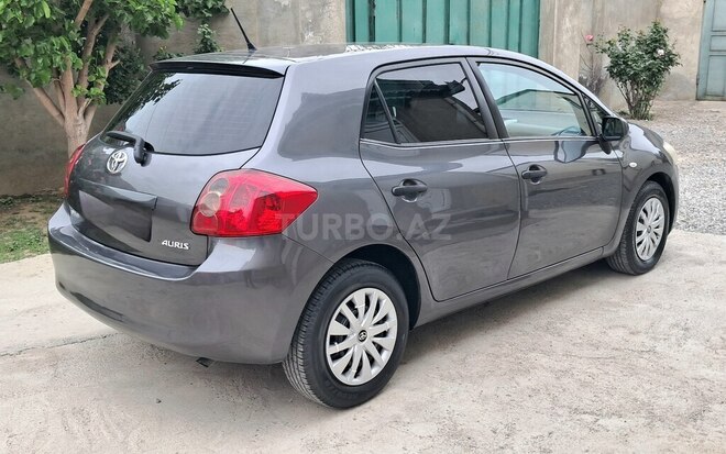 Toyota Auris-8