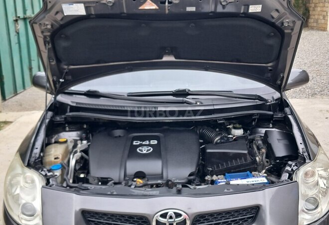 Toyota Auris-13