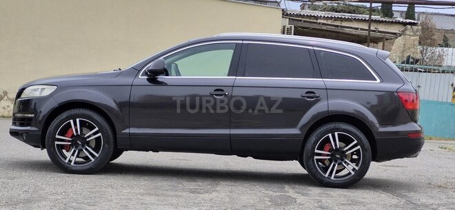 Audi Q7-17