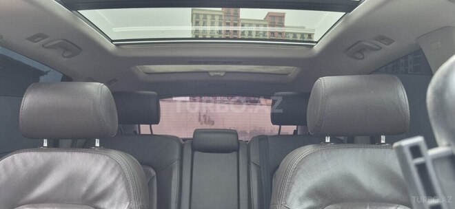 Audi Q7-21