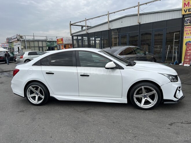 Chevrolet Cruze-4