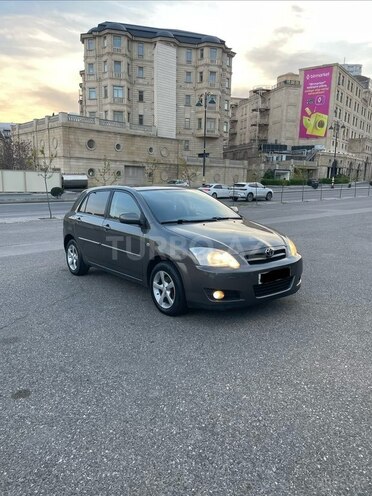 Toyota Corolla-4