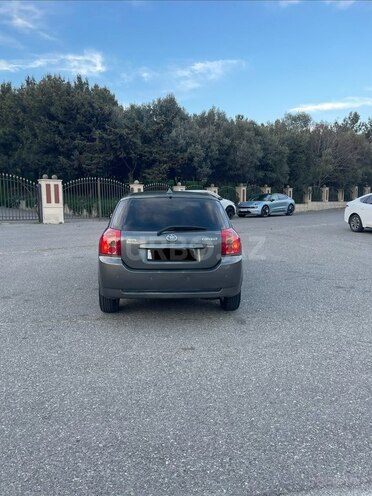Toyota Corolla-10
