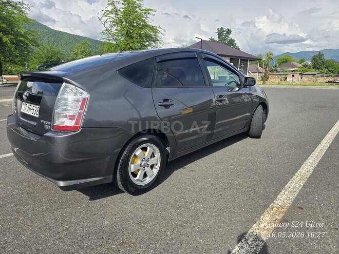 Toyota Prius-6
