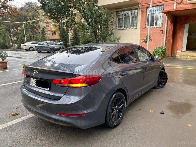 Hyundai Avante-4
