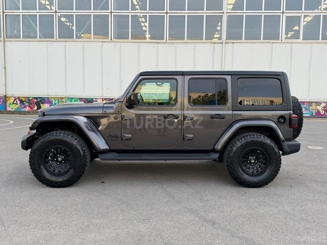 Jeep Wrangler-11