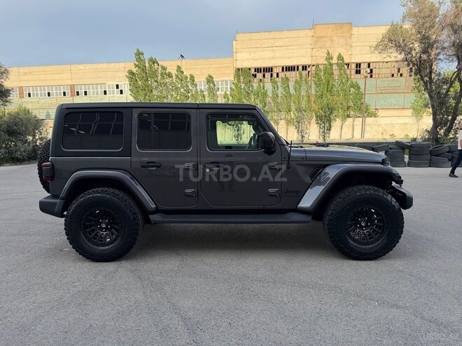 Jeep Wrangler-10