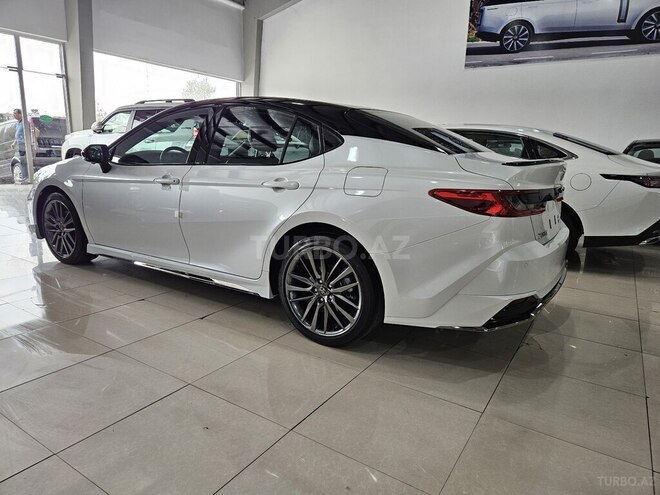 Toyota Camry-4