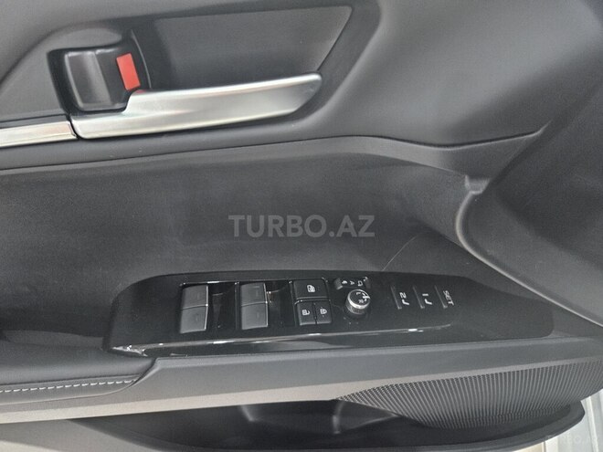 Toyota Camry-10