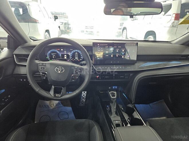 Toyota Camry-18