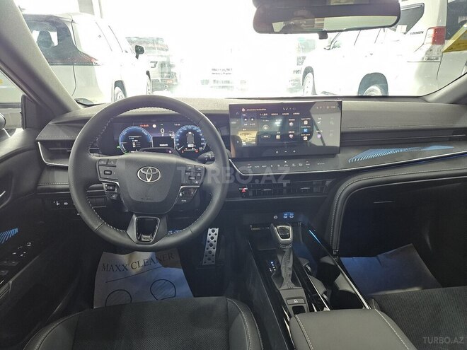 Toyota Camry-21