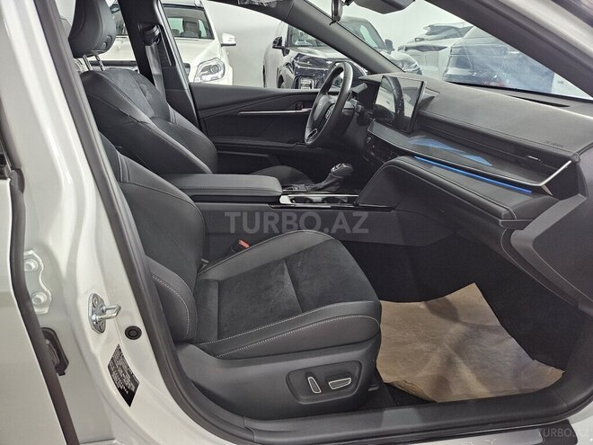 Toyota Camry-23