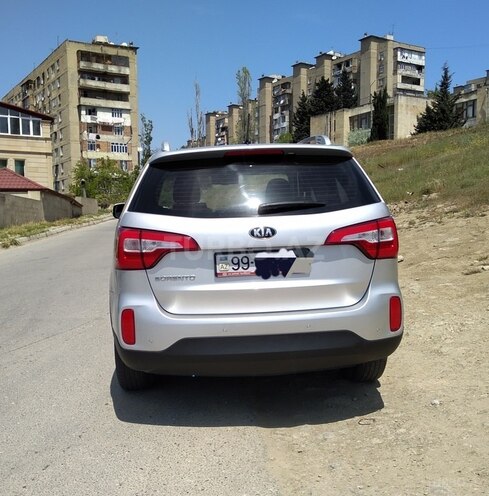 Kia Sorento-2