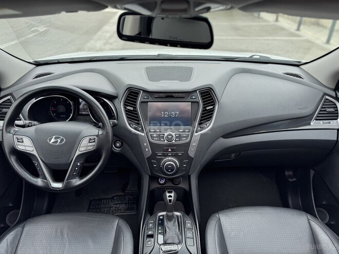Hyundai Santa Fe-21