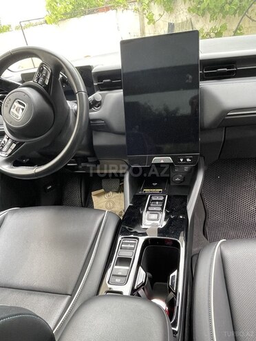 Honda e:NS1-10