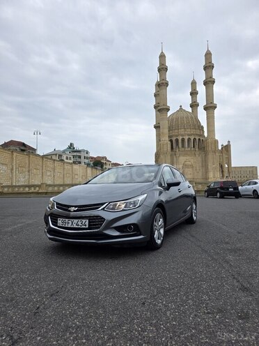 Chevrolet Cruze-1