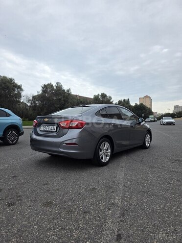 Chevrolet Cruze-5
