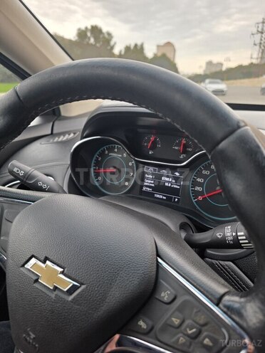 Chevrolet Cruze-16