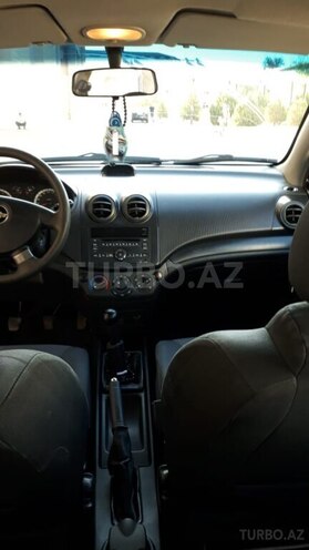 Chevrolet Aveo-3