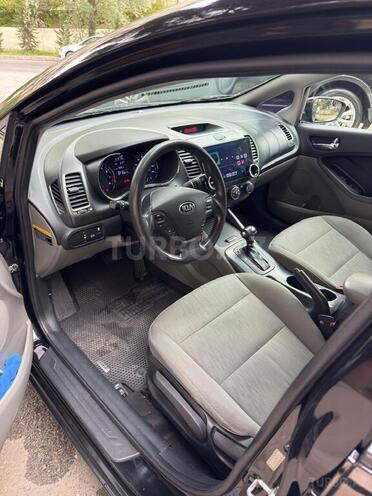 Kia Forte-10