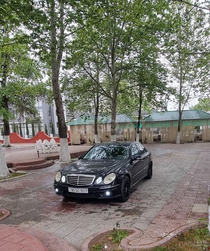 Mercedes E 240-8