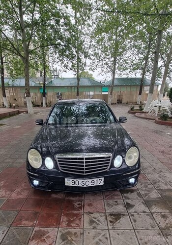 Mercedes E 240-10