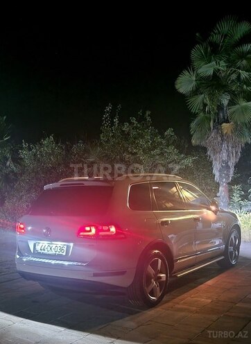 Volkswagen Touareg-13