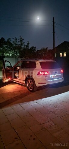 Volkswagen Touareg-12
