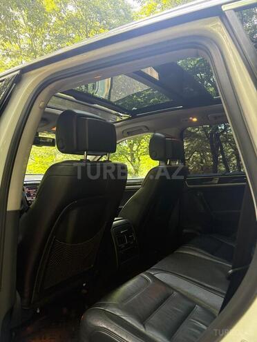 Volkswagen Touareg-17