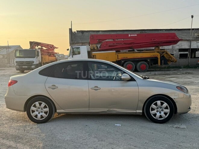 Hyundai Elantra-5