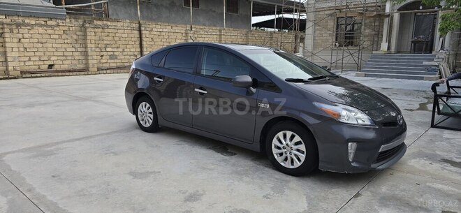 Toyota Prius-7