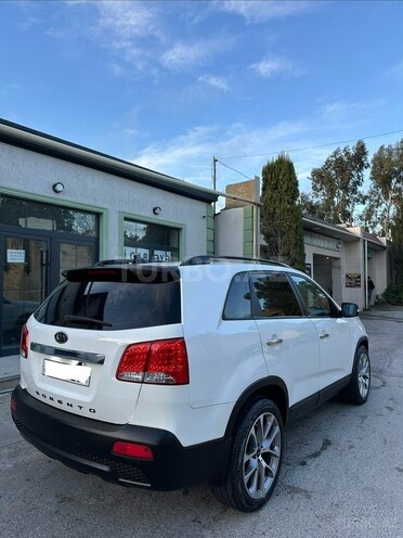Kia Sorento-2