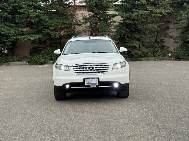 Infiniti FX35-1