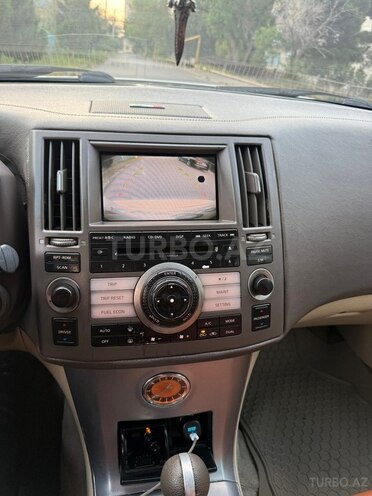 Infiniti FX35-3