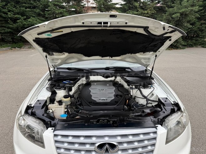 Infiniti FX35-9