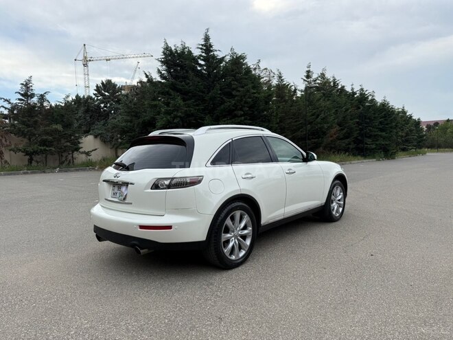 Infiniti FX35-12