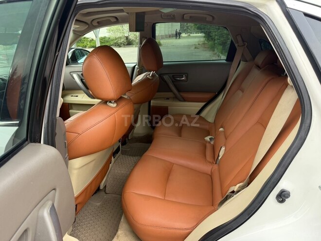Infiniti FX35-21
