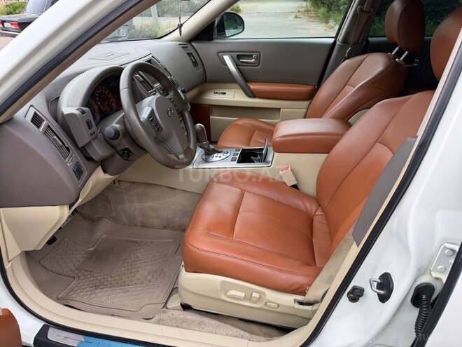 Infiniti FX35-19