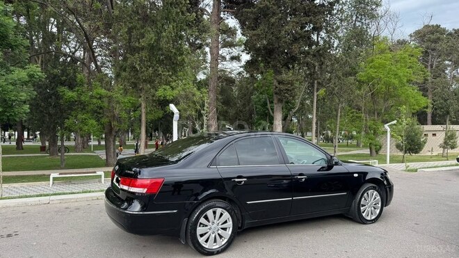 Hyundai Sonata-4