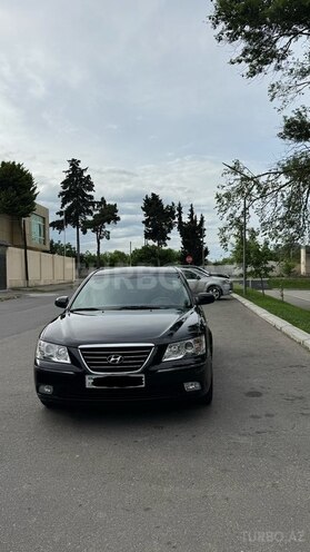 Hyundai Sonata-1