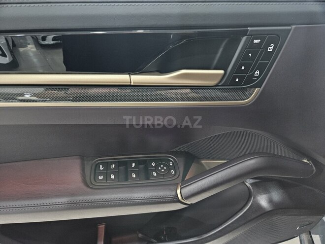 Porsche Cayenne E-hybrid Coupe-6