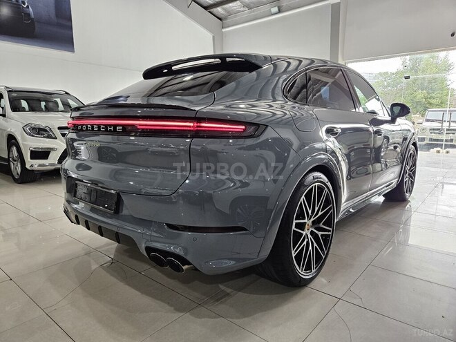 Porsche Cayenne E-hybrid Coupe-9