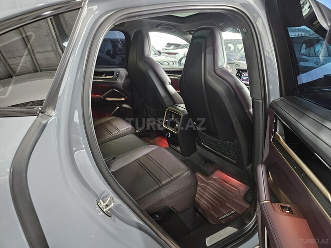 Porsche Cayenne E-hybrid Coupe-24