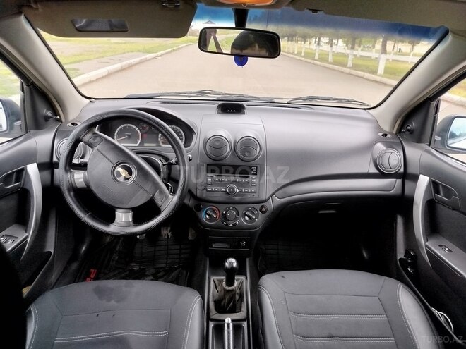 Chevrolet Aveo-4